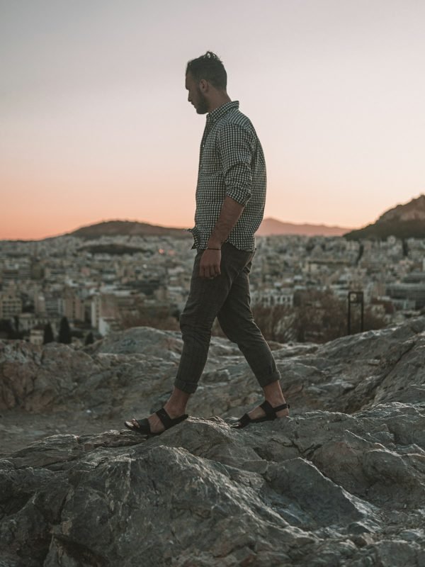 صندل عصري — Corvyn
