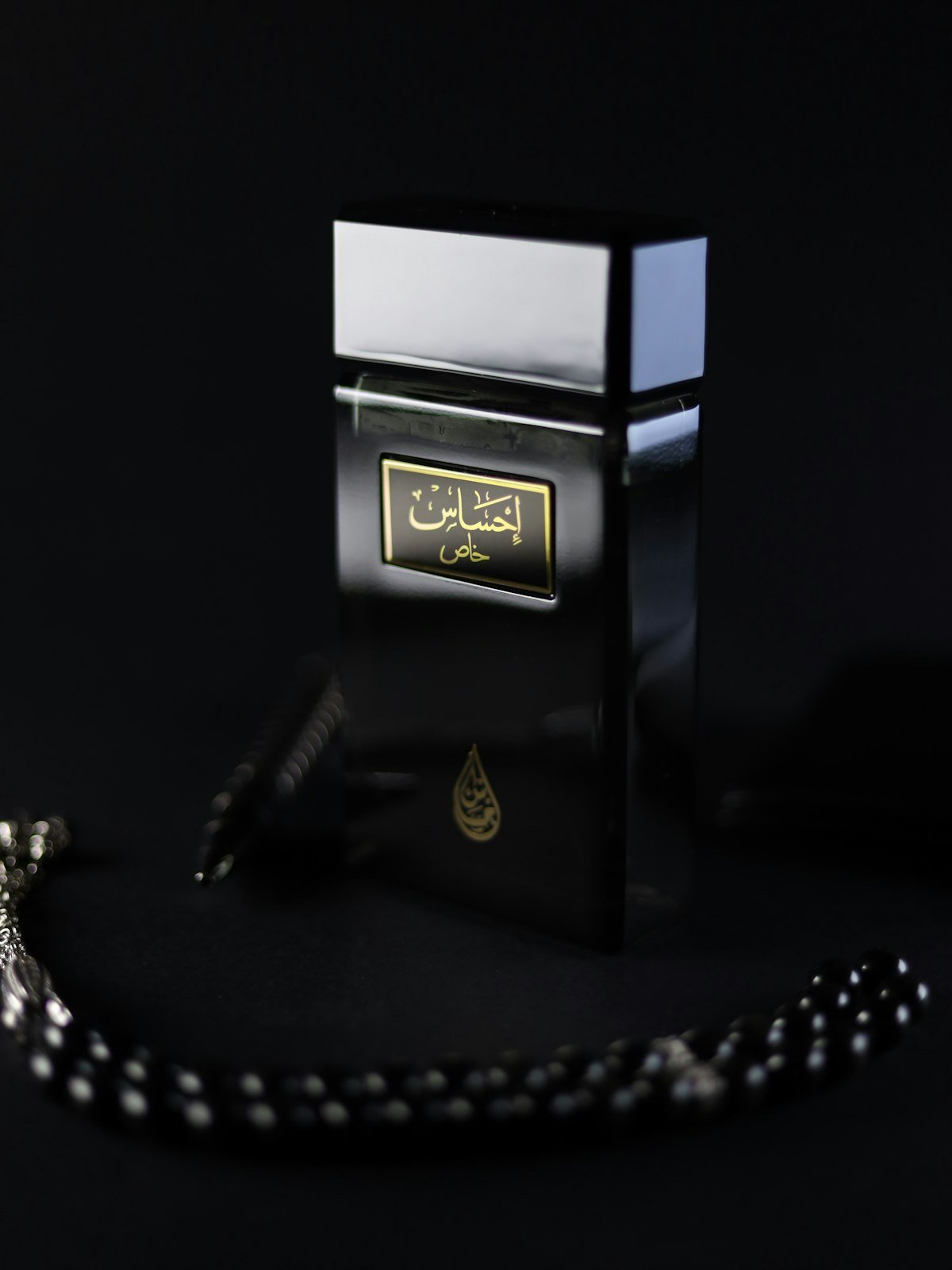 عطر شرقي خفيف — Nyxora