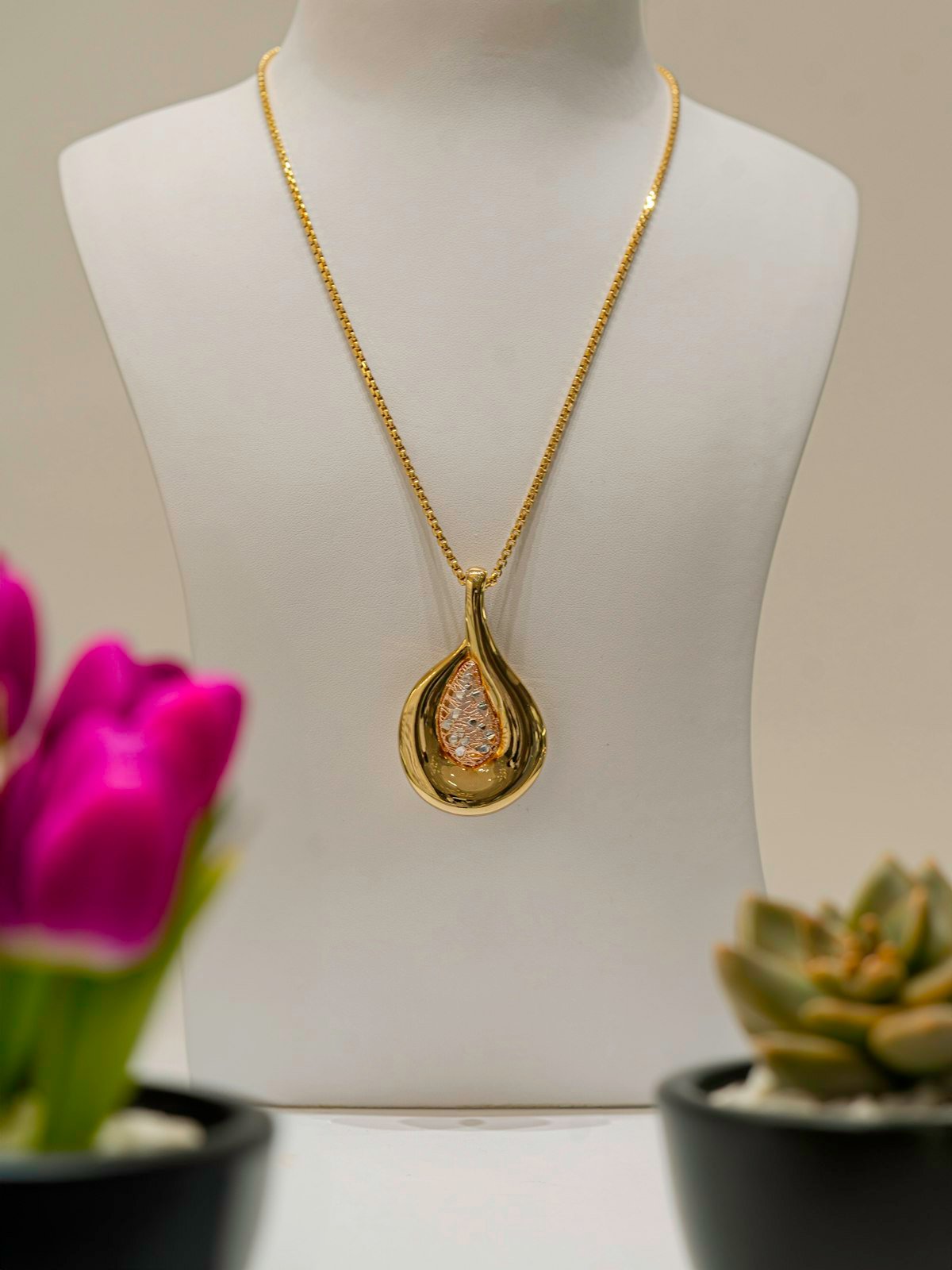 طقم مجوهرات أنيق — Ferrowyn