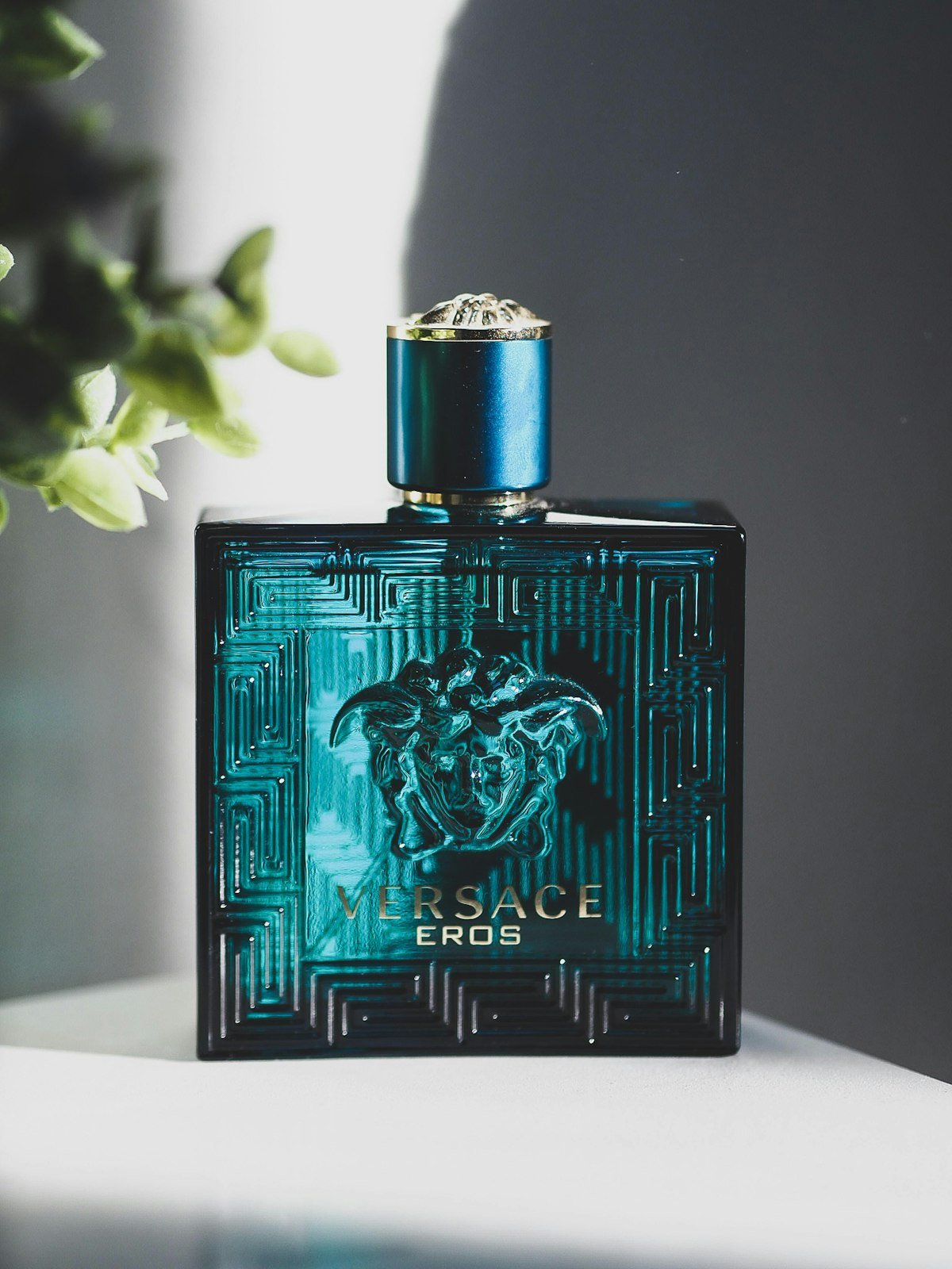 عطر نسائي فاخر — Mirael
