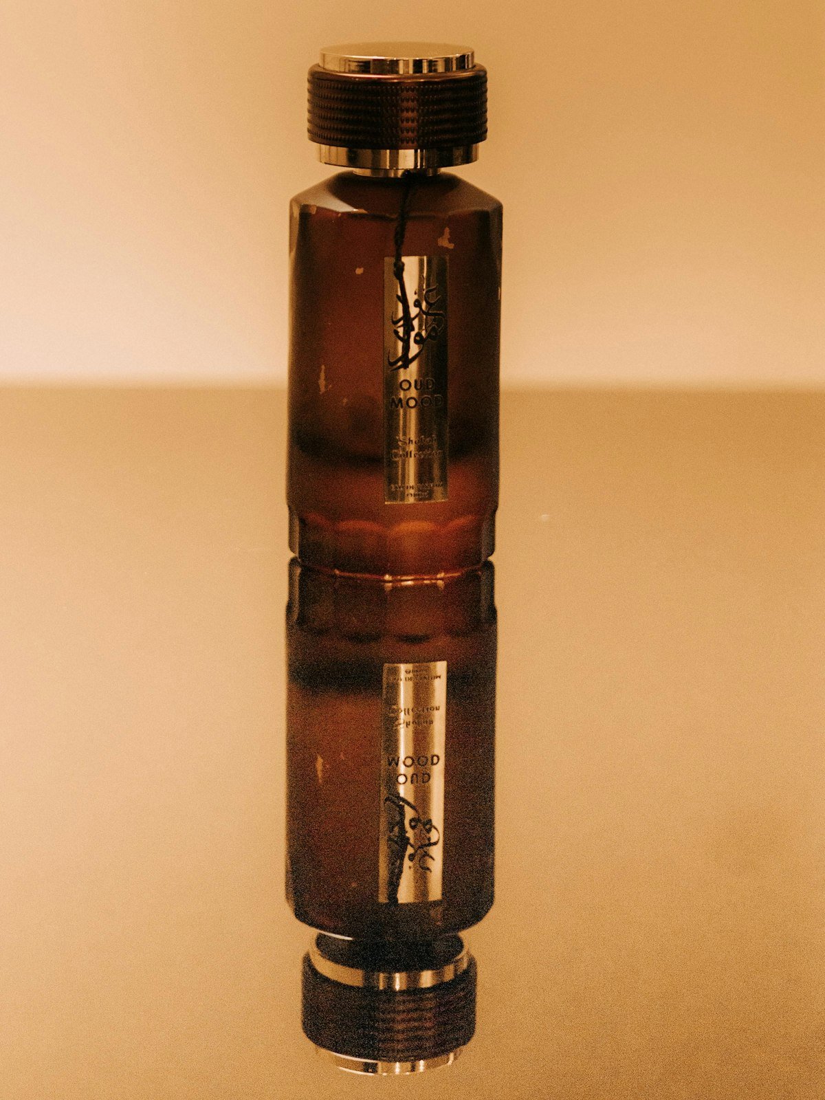عطر شرقي بسيط — Valmora