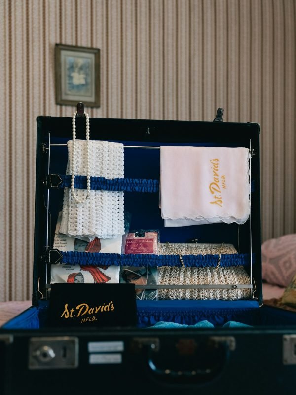 حقيبة سهرة عملية — Castellan